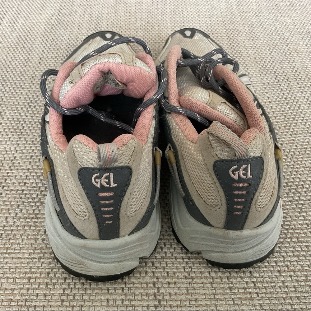 Asics Trail Women’s Size 6.5 - Picture 3 of 5